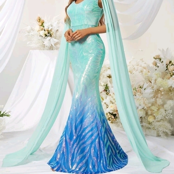 Mint Blue Random Print Contrast Mesh and Sequined Mermaid Maxi Gown - Picture 6 of 11